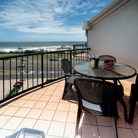 Ocean Views - Top Floor Alexandra Headland Exterior photo