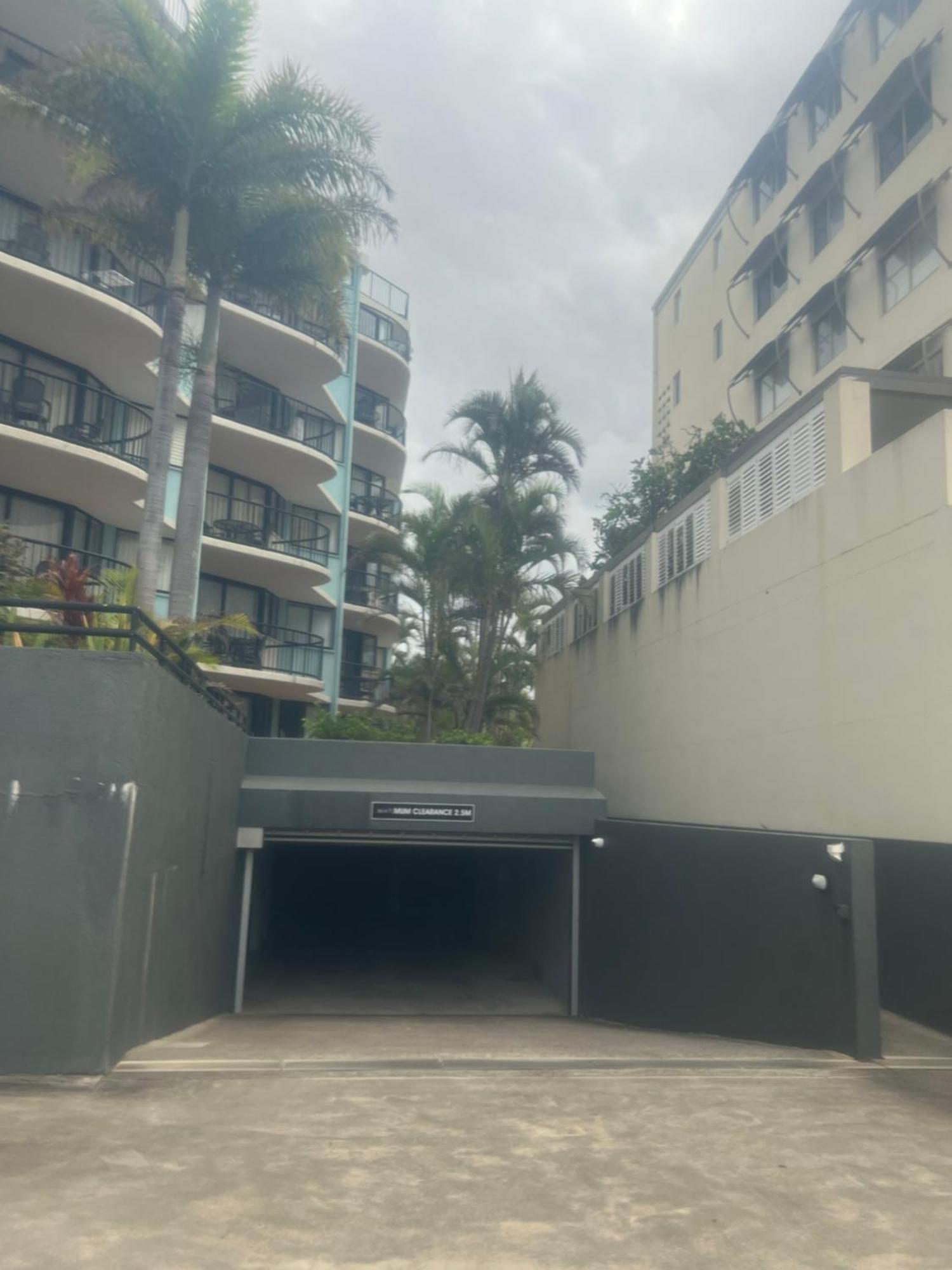 Ocean Views - Floor Apartment *